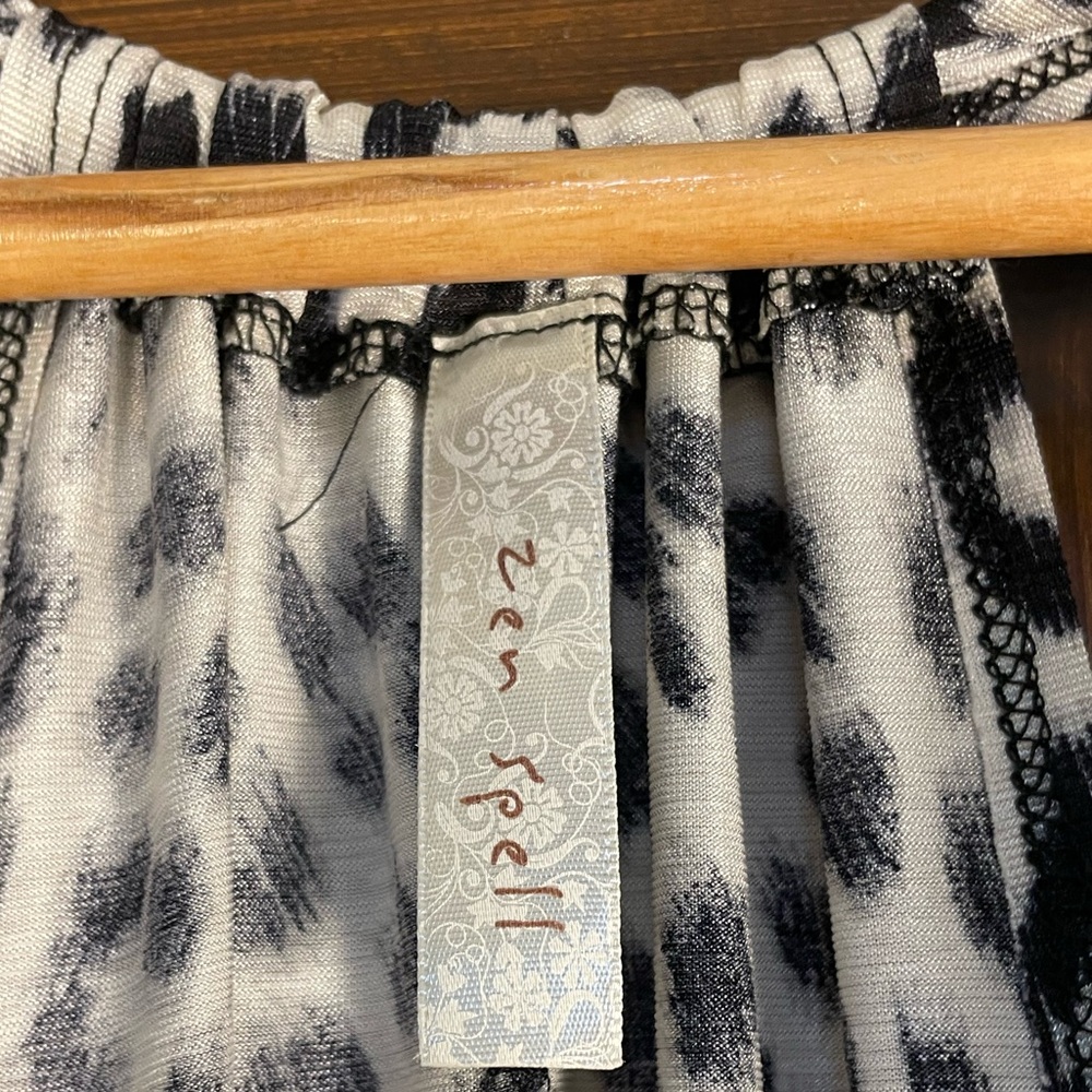 Zen Spell Chetah Print Large Women's Racer Back‎ Tank - Picture 4 of 4